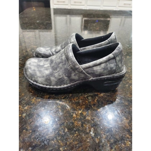 B.O.C Born Concepts Women's Gray Crocodile Embossed Clogs Wedge Heel Shoes 8 - Picture 6 of 9